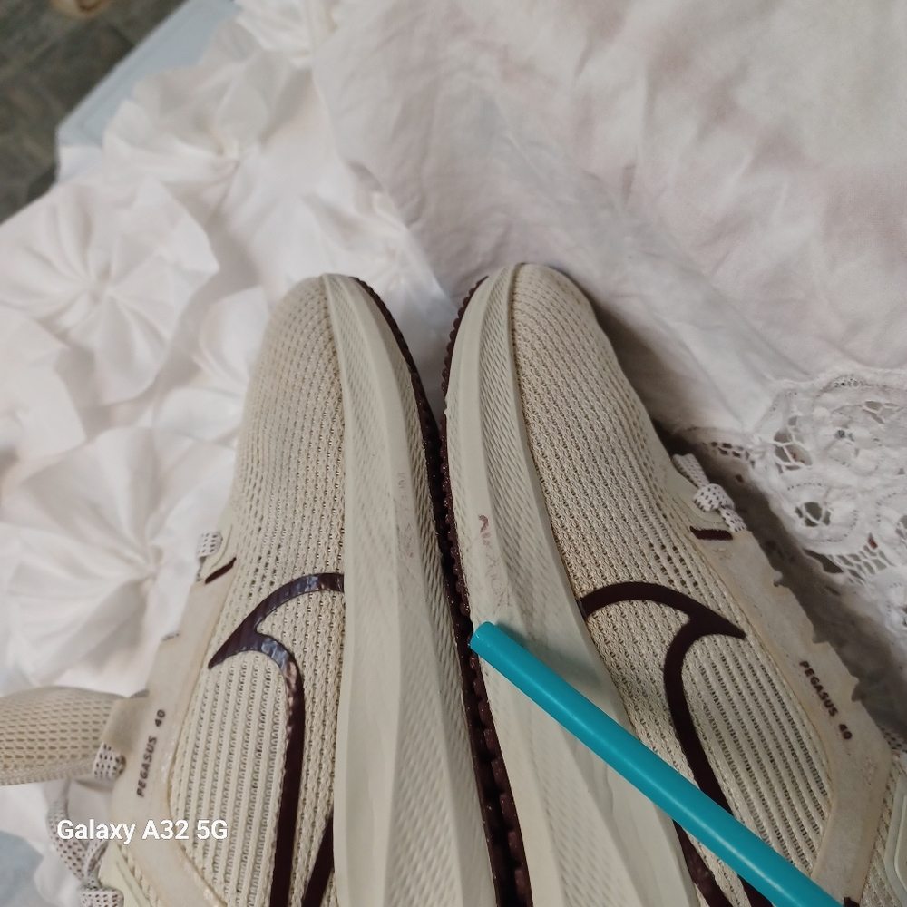 Nike Off-White Athletic Sneakers Size 9 Look at the photos, there are details, s - Picture 14 of 14